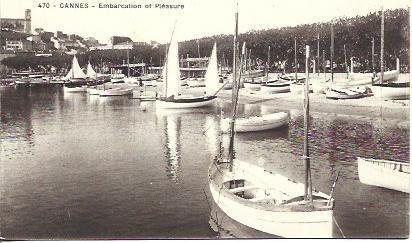 POSTAL A4482: Embarcacion en Cannes