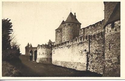 POSTAL A4492: Carcassonne, Francia
