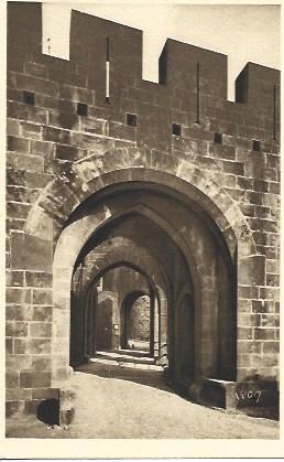 POSTAL A4493: Porte Narbonnaise en Carcassonne