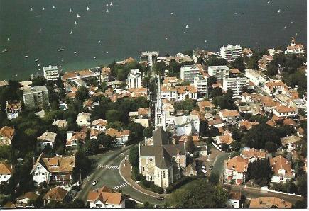 POSTAL A4713: Iglesia de Notre Dame en Arcachon