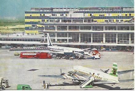 POSTAL A4786: Aeropuerto de Orly en Paris