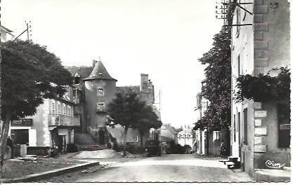 POSTAL A4661: Avenue d'Aubin en Montbazens