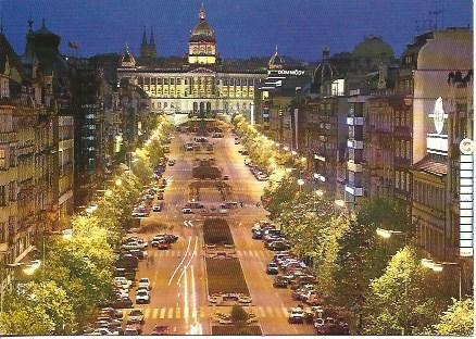 POSTAL A4690: Plaza de Wenceslao en Praga
