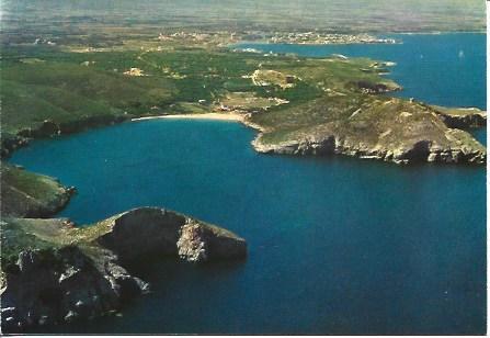 POSTAL A4227: Vista aerea de Cala Montgo en L'Escala