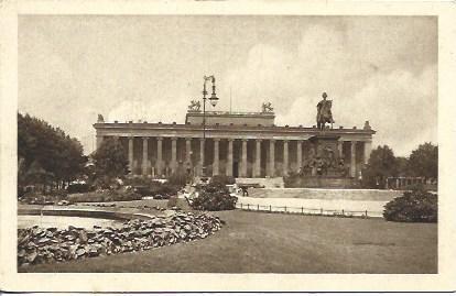 POSTAL A4441: Museo de Berlin
