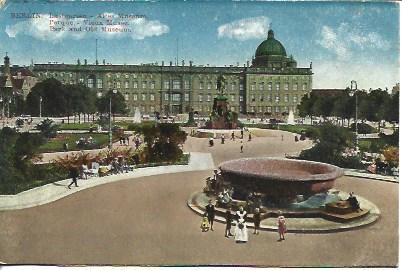 POSTAL A4444: Parque en Berlin