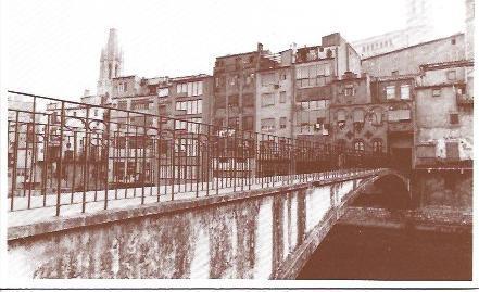 POSTAL A4314: Vista parcial del puente y rio en Girona