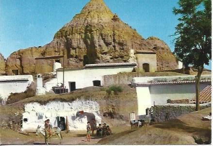 POSTAL A4344: Cuevas de Guadix