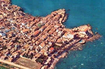 POSTAL PV06713: Vista aerea parcial de La Escala, Gerona