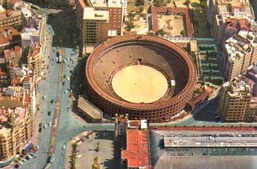POSTAL PV06716: Vista aerea vertica plaza de toros de Valencia