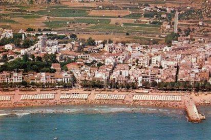 POSTAL PV06697: Vista aerea parcial de la playa de Sitges