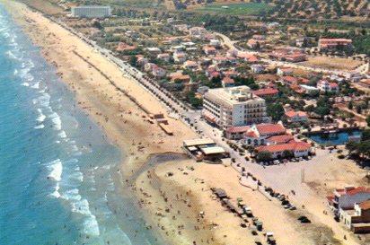 POSTAL PV06692: Paseo Maritimo con el Brisamar Hotel en Comarruga