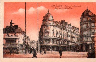 POSTAL PV06510: Orleans. Place du Martroi Rue de la Republique