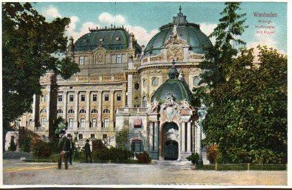 POSTAL PV06927: Wiesbaden. Konigl. Hoftheater mit Foyer