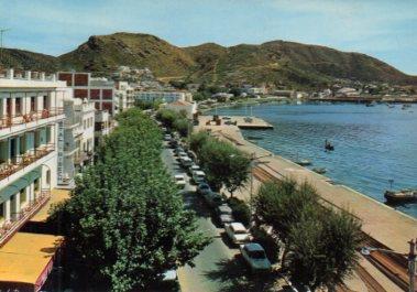 POSTAL PV06791: Hostal Risech y Avenida en Rosas, Gerona