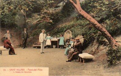 POSTAL PV06110: Veraneantes bebiendo agua en Font del Pico, Sant Hilari Sacalm