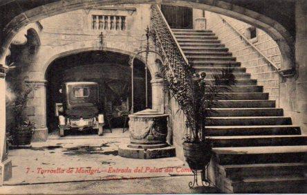 POSTAL PV06170: Entrada del Palau del Comte a Torroella de Montgri