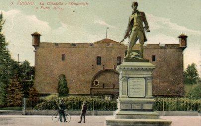 POSTAL PV06440: Torino. La Cittadella e Monumento a Pietro Micca