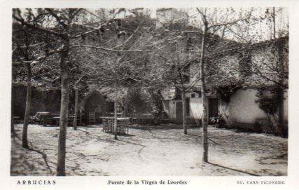 POSTAL PV06402: Arbucias, Fuente de la Virgen de Lourdes