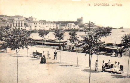 POSTAL PV06309: Vista de Cadaques desde la playa