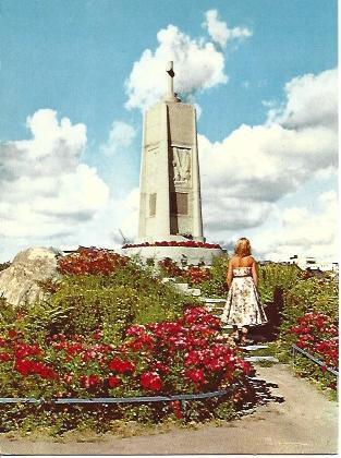 POSTAL A5147: War Memorial en Fredrikstad, Noruega