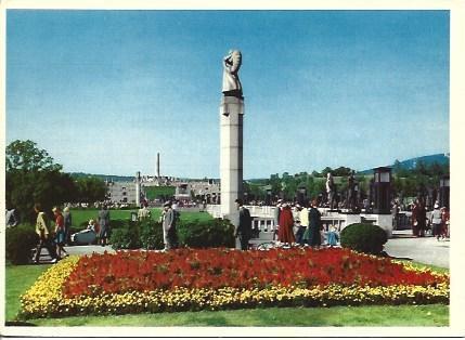 POSTAL A5184: Escultura en Oslo, Noruega