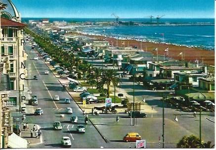 POSTAL A5093: Vista parcial de Viareggio