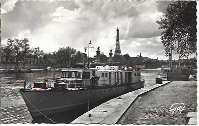 POSTAL A5279: Barco en el Sena. Paris