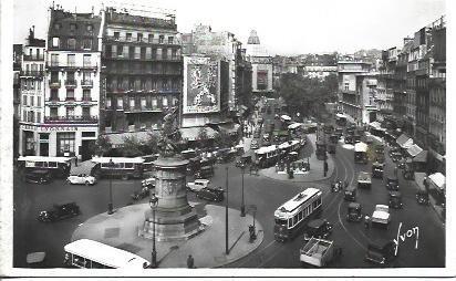 POSTAL A5275: Place Clichy en Paris