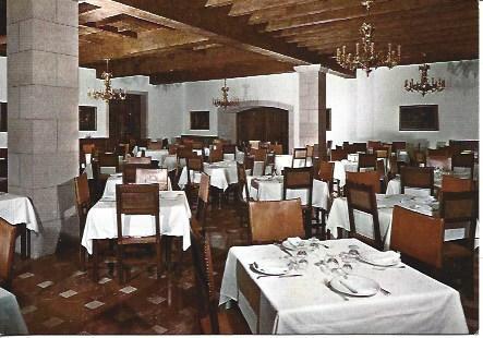 POSTAL A5309: Parador Nacional Conde de Gondomar en Bayona