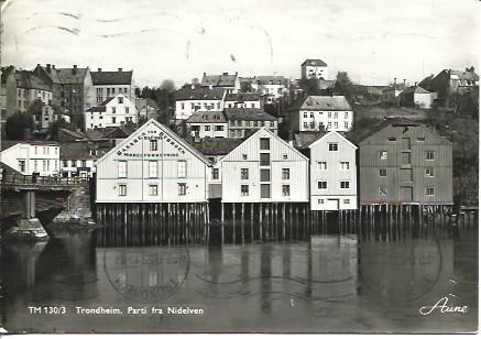 POSTAL A5228: Casas en Trandheim, Noruega