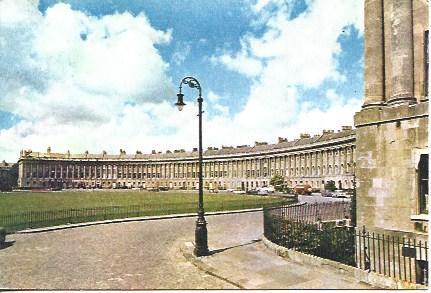 POSTAL A4886: The Royal Crescent en Bath, Inglaterra