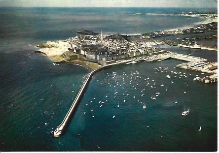 POSTAL A4864: Vista general de Saint Malo