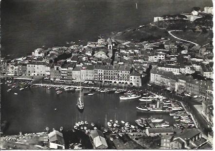 POSTAL A4877: Vista aerea del puerto de Saint Tropez