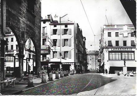 POSTAL A4840: Rue Louis Blane en Perpignan