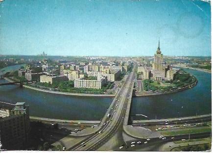 POSTAL A5046: Moscu. Vista de Kutuzovsky Prospekt