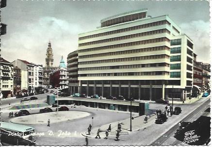 POSTAL A5028: Plaça D. Joao en Oporto