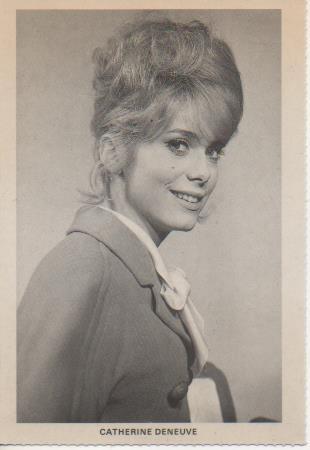 Postal E07756: Las Mas Bellas Postales. Cine de los años 60. Catherine Denueve