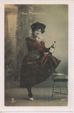 Postal E07779: Las Mas Bellas Postales del Siglo XIX y XX. Artistas Famosas. Pura Martínez