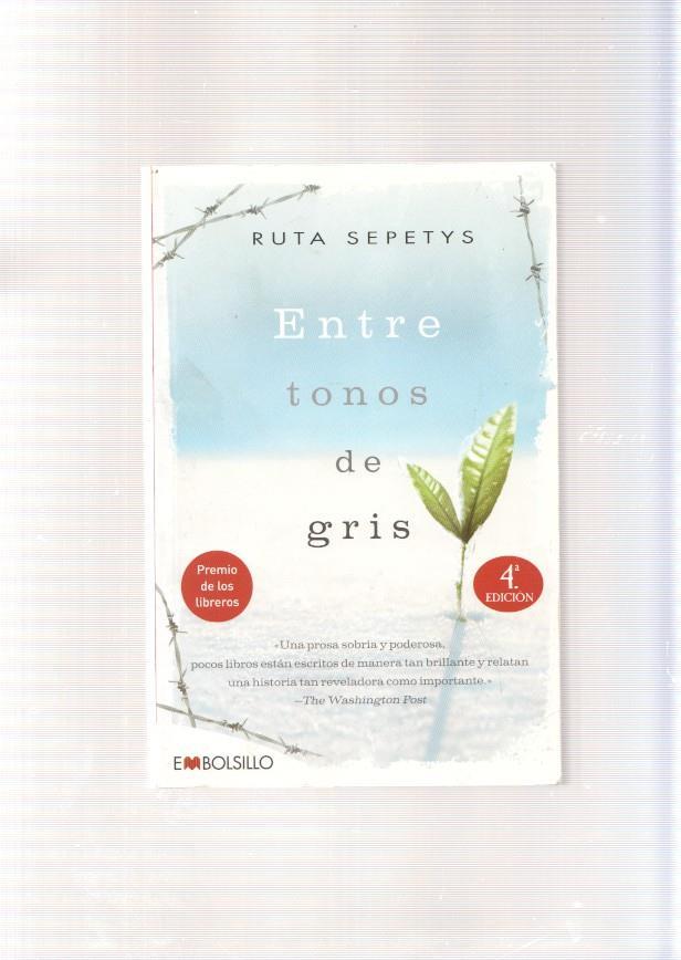 Entre tonos de gris