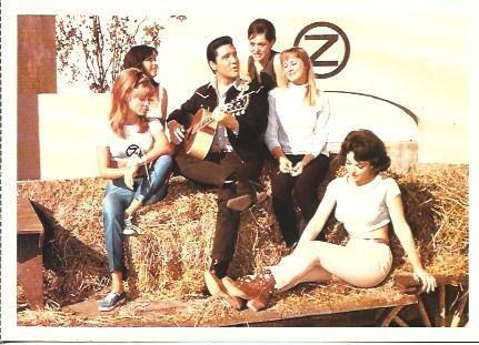 POSTAL A5766: Elvis Presley en Tickle Me