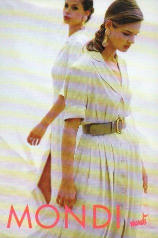 POSTAL PV07260: Publicidad Mondi. Modelos con vestidos blancos