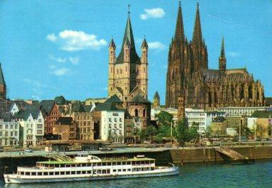 POSTAL PV07600: Rheinufer mit Dam und Grob St. Martin, Koln am Rhein