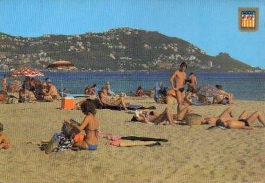 POSTAL PV07599: Bañistas en Platja Rastrillo en Roses, Girona