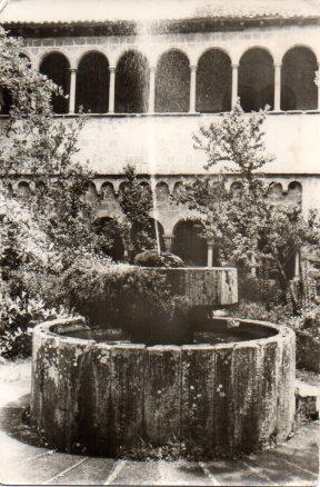 POSTAL PV07684: Surtidor del Claustro del Real Monasterio de San Cugat del Valles