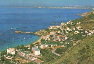 POSTAL PV07642: Panoramica de La Almadraba y Golfo de Rosas, Gerona