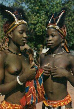 POSTAL PV07430: Petites Danseuses Africaines, Africa en couleurs