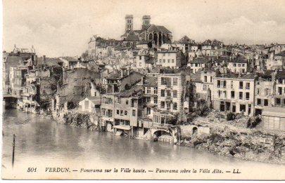 POSTAL PV08119: Verdun, panorama sur la Ville haute