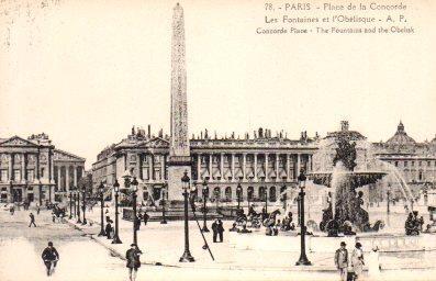 POSTAL PV08138: Place de la Concorde, Les Fontaines et l'Obelisque. Paris