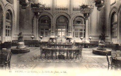 POSTAL PV08039: Le Casino Salle des Jeux, Vichy